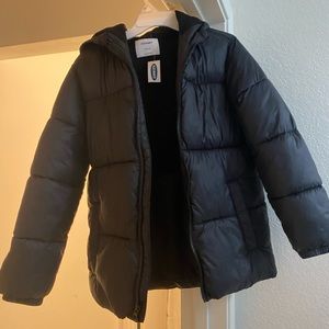 Boys Puffer jacket from Old Navy.  Never worn. Still has tags. Size 10-12.